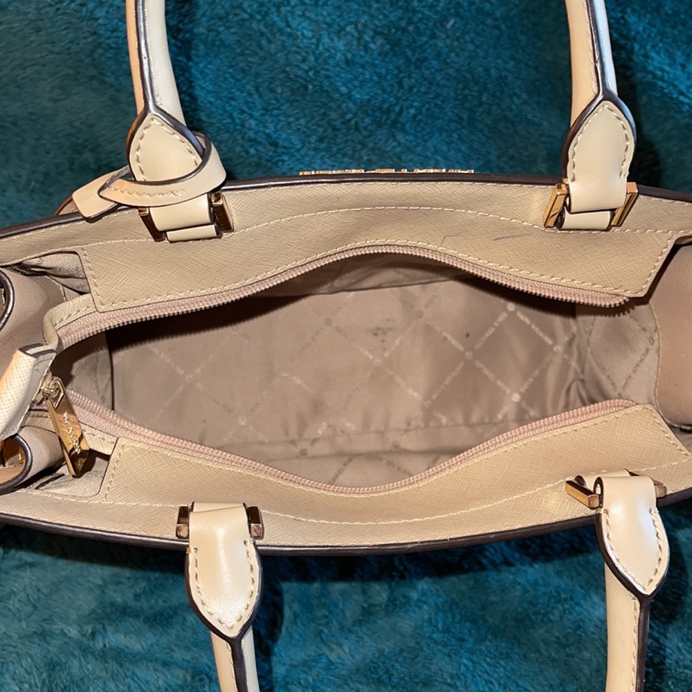 Michael Kors Handbag - Picture 5 of 5